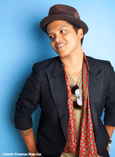 Rest assured, Bruno Mars is not going bald. The 23-year-old wants his fans 