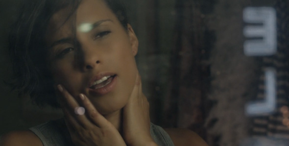 NEW VIDEO: ALICIA KEYS - TEARS ALWAYS WIN
