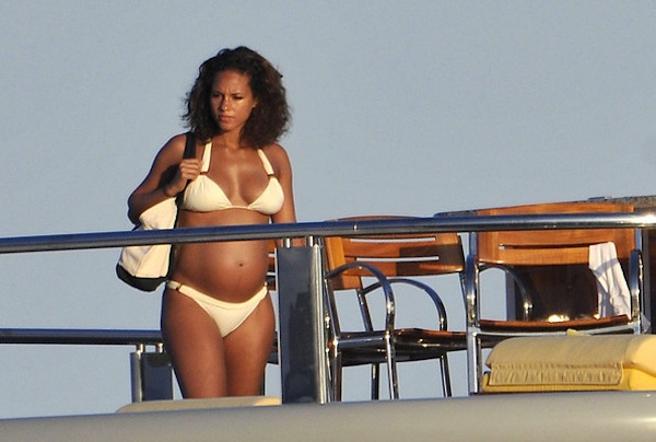 alicia-swizz-yacht-4