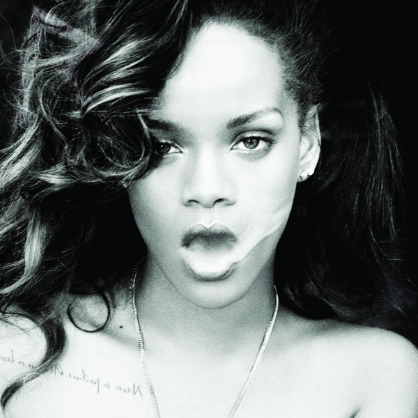 Rihanna normal_002