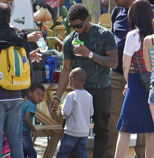 Usher-Takes-Kids-To-Disneyland