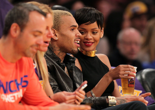 Rihanna+New+York+Knicks+v+Los+Angeles+Lakers+MJQEE12BvlCl