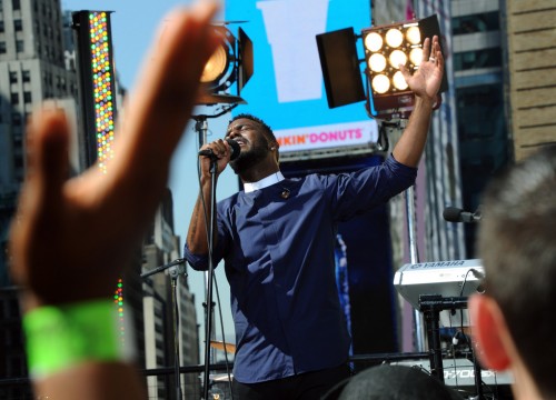 Luke+James+Musicians+Perform+O+Music+Awards+YwzjmHQZyT9x