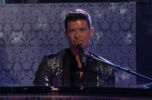 Robin-Thicke-Performs-Feel-Good-on-The-Voice