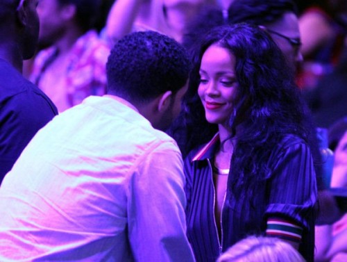 drake-and-rihanna-pda-clippers-2