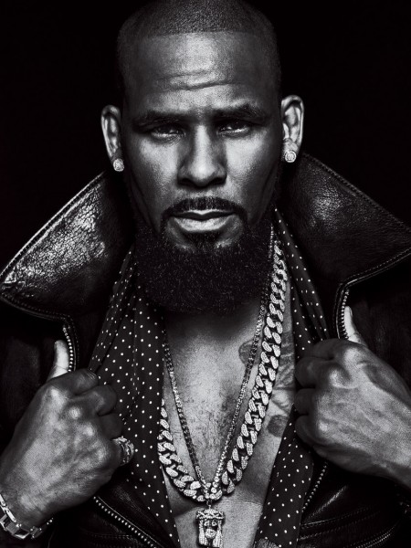r-kelly-gq-0216-03