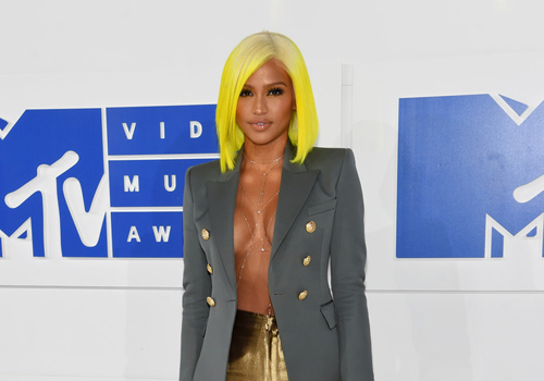 Cassie+2016+MTV+Video+Music+Awards+Arrivals+Hm6HhozBDU_x