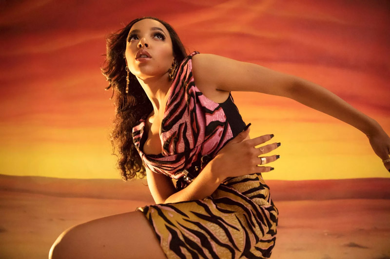 tinashe-nylon-october-4