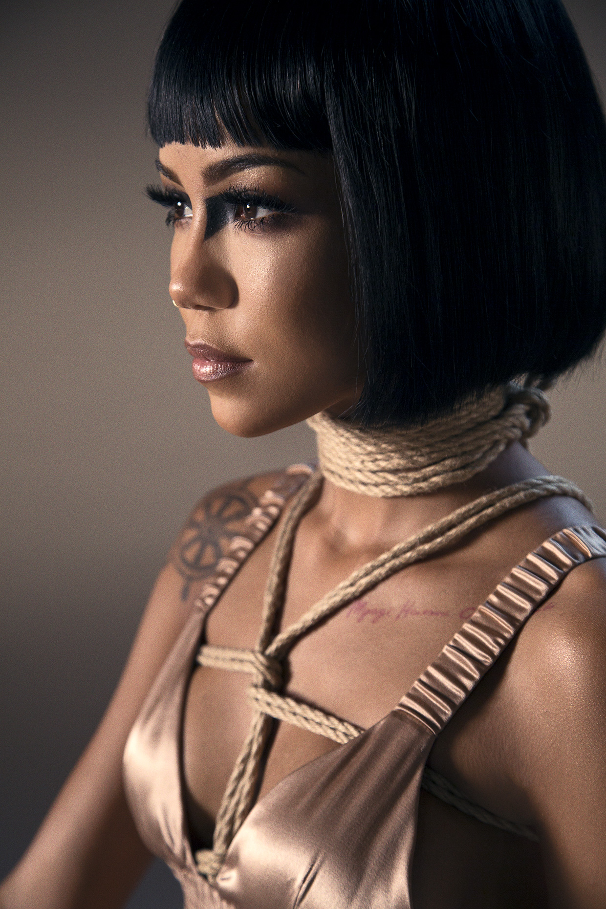 jhene-aiko-bts-photos-2016-billboard-1240