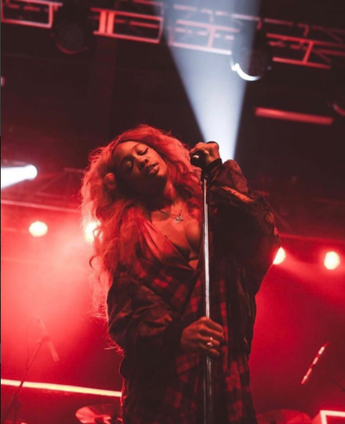 SZA tour red